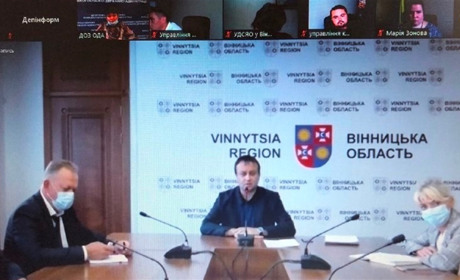 Перед початком навчального року усіх педагогічних працівників ймовірно протестують на корнавірус
