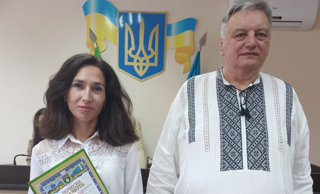 Нагороди з нагоди Дня міста отримали активні волонтери та успішні нетішинці