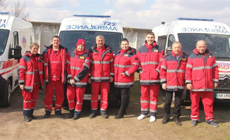 За сорок днів боротьби з коронавірусом у Калинівці не заразився жоден медик «швидкої»