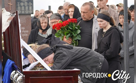 У Городку похоронили дворазового чемпіона Європи Олександра Пєлєшенка. Його життя забрала війна