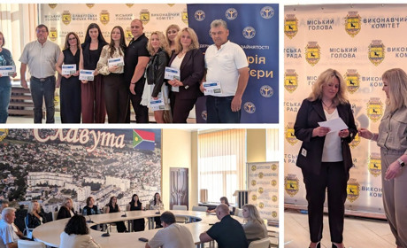 У Славуті вручили сертифікати на розвиток бізнесу