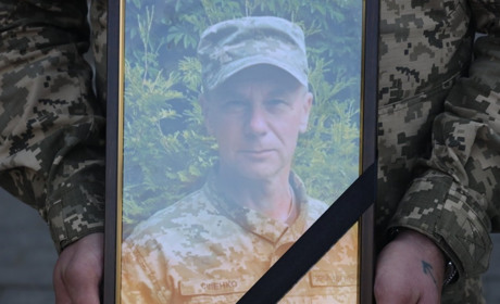 Смілянська громада прощалася із захисником, воїном Ігорем Сіленком