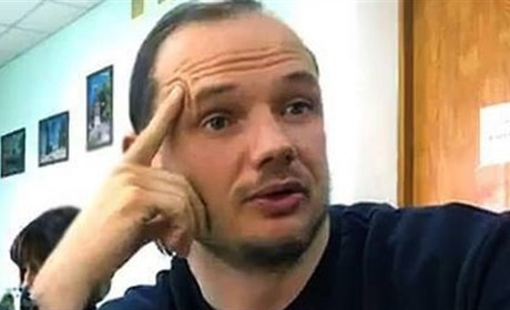 Мертвий Стремоусов продовжує колекціонувати підозри: цього разу за незаконну роботу з в'язнями