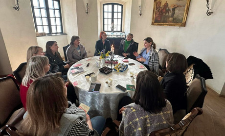 Новини воєнного часу. Старокостянтинівщина. Про тренінг, проєкт та шахраїв