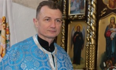 "Якщо ми з Богом, - ми вистоїмо!" - різдвяне привітання настоятеля Свято-Троїцького храму ПЦУ