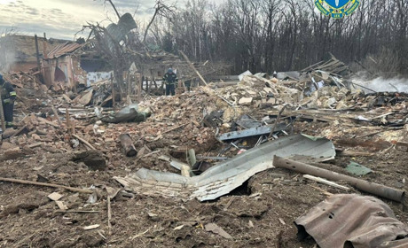 Внаслідок нічного авіаудару по прикордонню Сумщини загинуло подружжя пенсіонерів (відео)