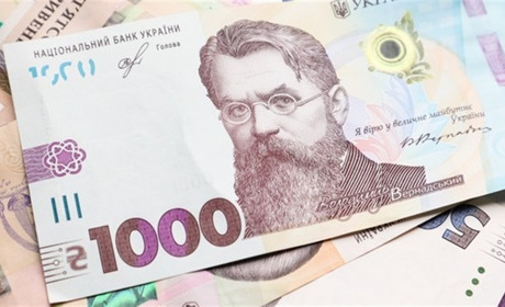 1000 за щеплення: шахраї виманюють особисті дані та дані карток українців