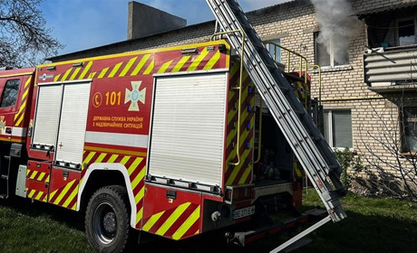 За крок від трагедії: на Вознесенщині підліток врятував молодшого брата з палаючої квартири