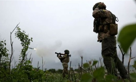 Біля Антонівського мосту тривають важкі бої