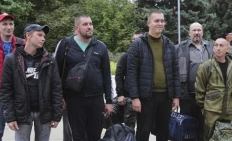 У Мелітополь масово привозять новомобілізованих: без форми та спорядження