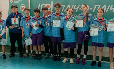 Команда Барського ліцею №1 виборола І місце у змаганнях з регбі-5