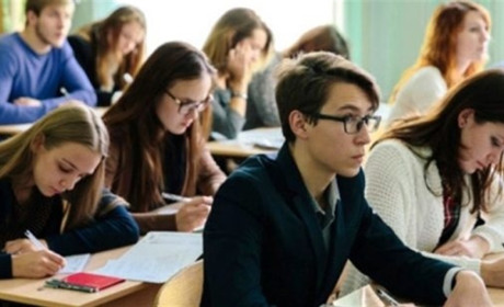 Лише у п'яти школах Фастівської громади залишаться 10 і 11 класи