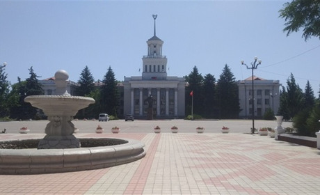 Як завмирає життя в Новій Каховці на свята