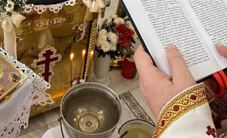 Богослужіння та купання: як у Сарнах відзначатимуть Водохреще-2026