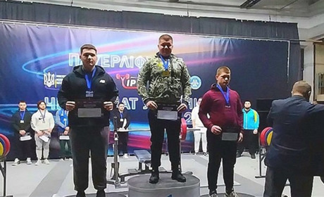 Глухівський студент посів 1 місце на чемпіонаті України з класичного жиму штанги лежачи