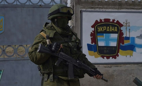 Двох жителів Криму підозрюють в колабораціонізмі: Працюють в «органах влади» ворога