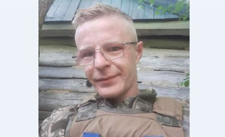 Захисник Євгеній Ковальчук з Носівки з 2014 у складі 1-ї окремої танкової бригади обороняв Україну