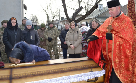 Схоронили… Чортків’яни провели в останню путь Героя Данилишина Ігоря