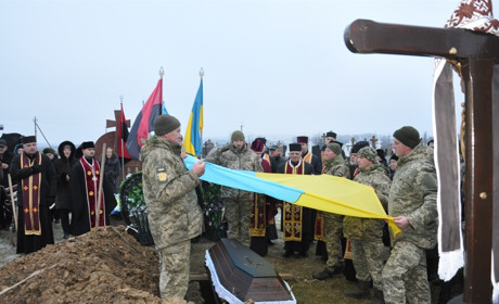 Остання різдвяна коляда для загиблого воїна з Чортківщини Марчія Андрія
