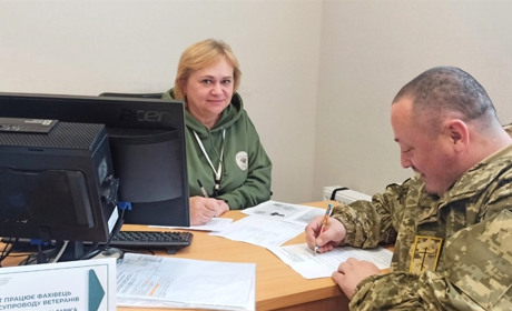 У Звягелі працює п’ять фахівців із супроводу ветеранів війни та демобілізованих осіб