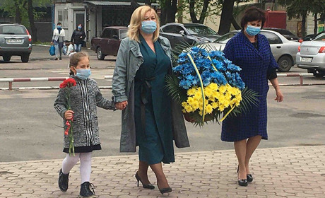 У Покровську вшанували всіх, чиє життя опалила війна 