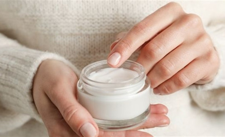 Як зрозуміти, що антивіковий крем справді працює, а не просто зволожує