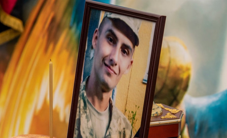 Нікополь простився із захисником України Анатолієм Юхименком