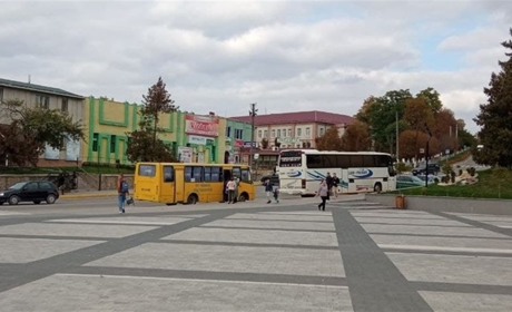 Як встигнути на роботу? Городоккомунсервіс оновив графік руху міського транспорту