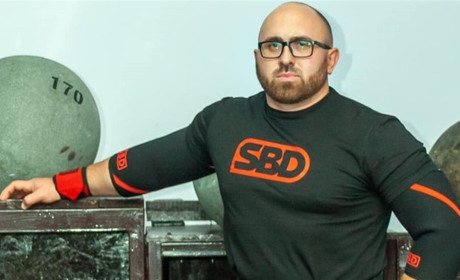 Мелітопольський богатир Валерій Газаєв отримав перемогу на чемпіонаті Європи у Вірменії