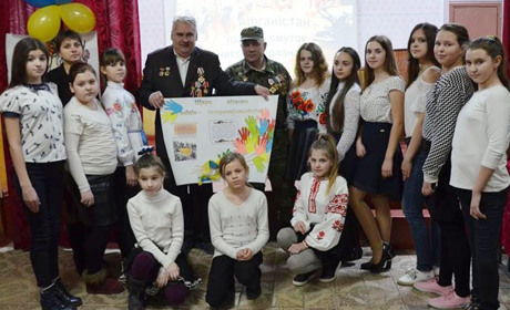 Учням Піщанського НВК про афганську війну розповіли очевидці