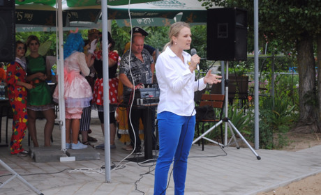 Американский волонтер Катя Малахова о том, что неправильно ждать перемен