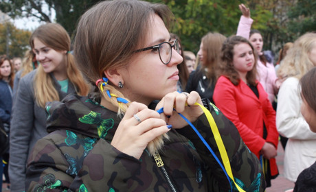 В Мелитополе установили патриотичный рекорд Украины: семь фото и одно видео