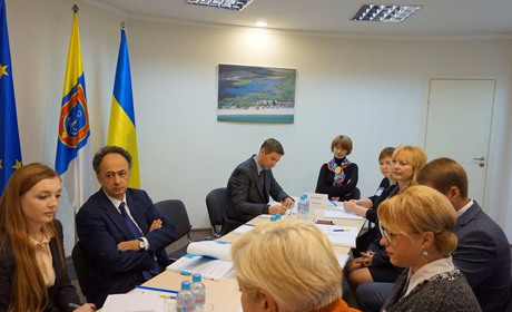 Що про Біляївку та проблеми об'єднаних громад розповіли послу ЄС Хьюгу Мінгареллі 