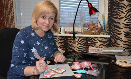 384 торти,  кап-кейки, кейк-попси, тістечка шу спекла за рік Леся Фесун. А ви так зможете?