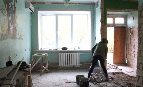 В инфекционном отделении Мелитополя проводят масштабный ремонт