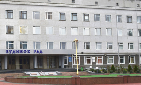 Міський голова хоче звільнити усіх заступників і призначити нових