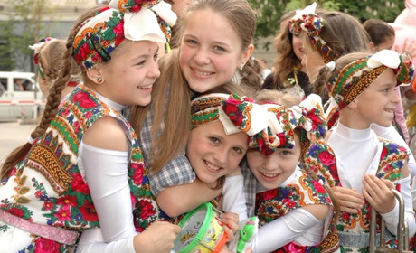 Гуртки Калуша: куди записати свою дитину, якщо вона мріє про сцену