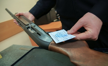 Здали дев’ятнадцять одиниць зброї і сорок штук боєприпасів: жителі Біляївки та околиць роззброюються