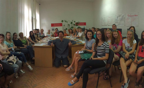 Де в Калуші навчають англійській мові і скільки це коштує