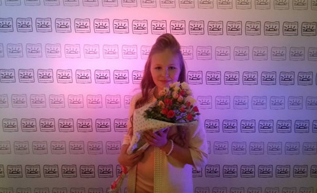 П’ять новорічно-різдвяних пісень, які радить послухати юна співачка Ліза Вознюк