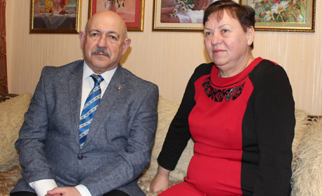 У родині Спекторів вишиває і чоловік, і дружина. Але свої роботи вони не продають