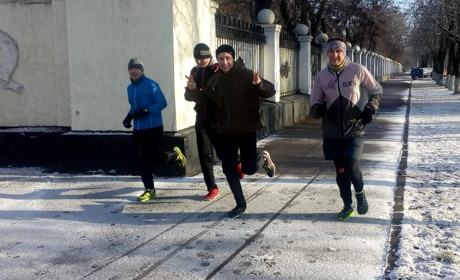 Тренировки каждое воскресенье в любую погоду. В Новой Каховке действует клуб бегунов