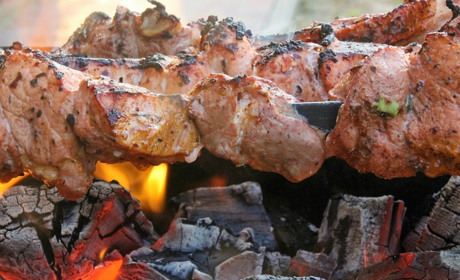 Приходьте у «Боцман» на безкоштовний шашлик*