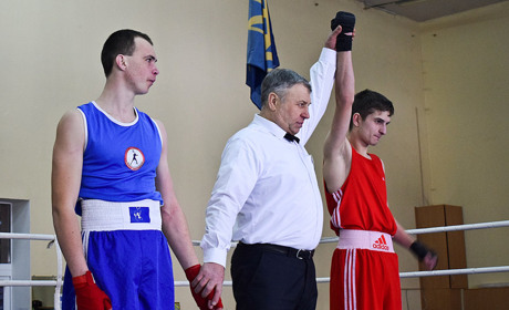 У Новограді стартував дводенний турнір з боксу