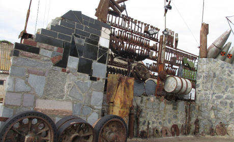 Как погиб мелитополец, прославившийся высоким забором, сложенным из боеприпасов (фото+видео)