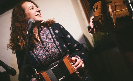 Їх порівнюють з ДахаБраха. Про folk band Torban розповідає його солістка — калушанка Марічка Чічкова