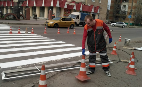 На каких дорогах свежие «зебры» появятся?