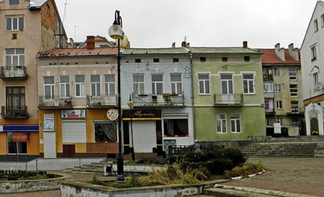 На площі Героїв має з’явитись новобудова
