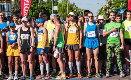 Среди участников полумарафона в Новой Каховке разыграют два смартфона