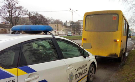 Поліцейські перевіряють пасажирський транспорт: які порушення трапляються найчастіше? 